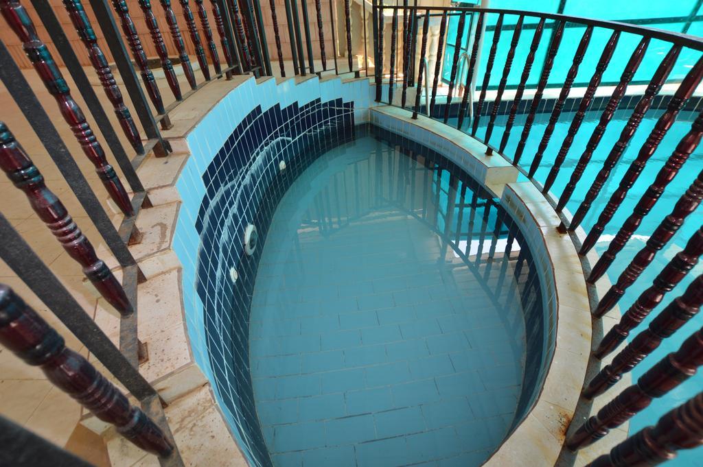 Al Ahmadi Plaza Resort Yanbu Eksteriør billede
