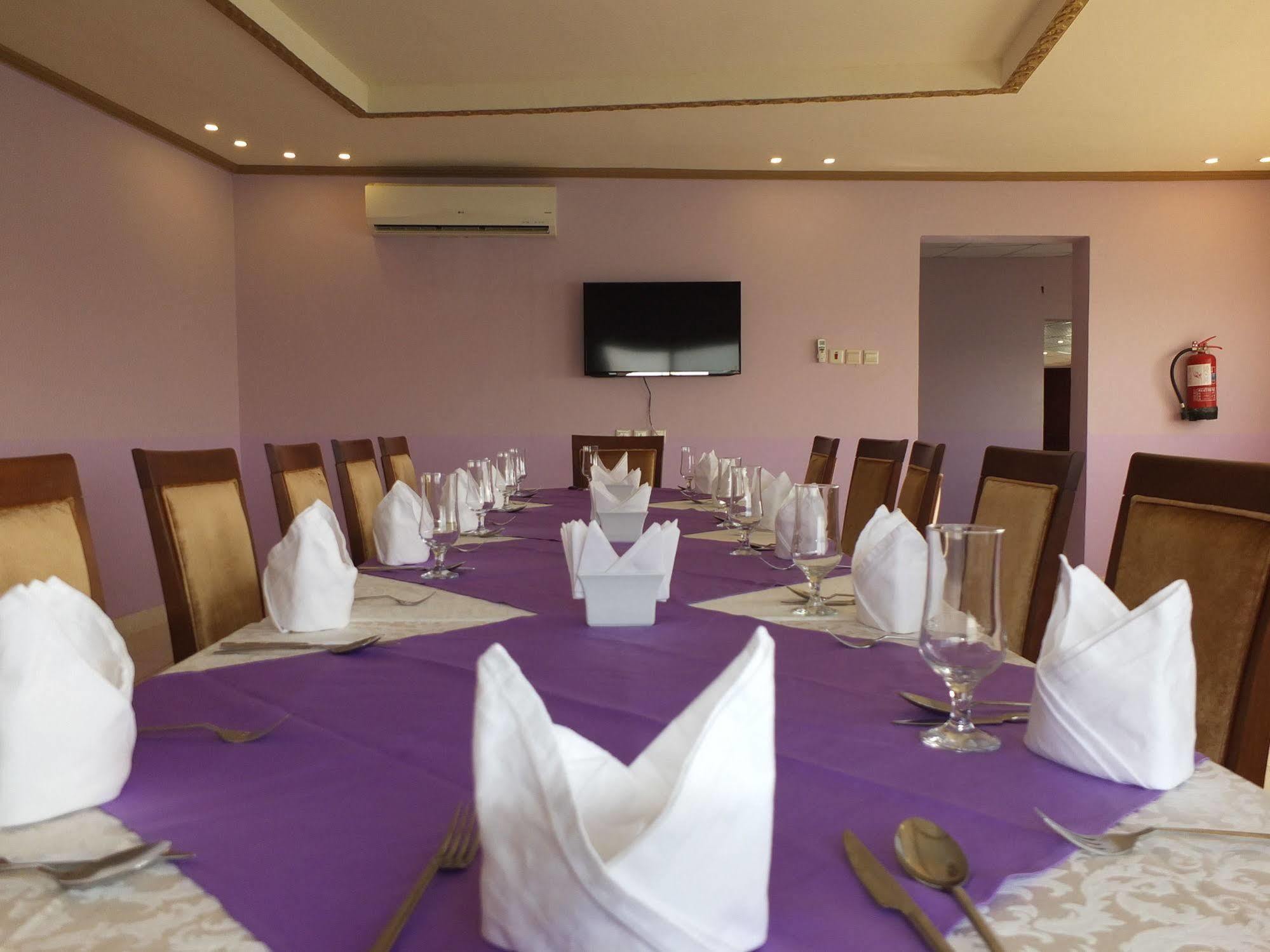 Al Ahmadi Plaza Resort Yanbu Eksteriør billede