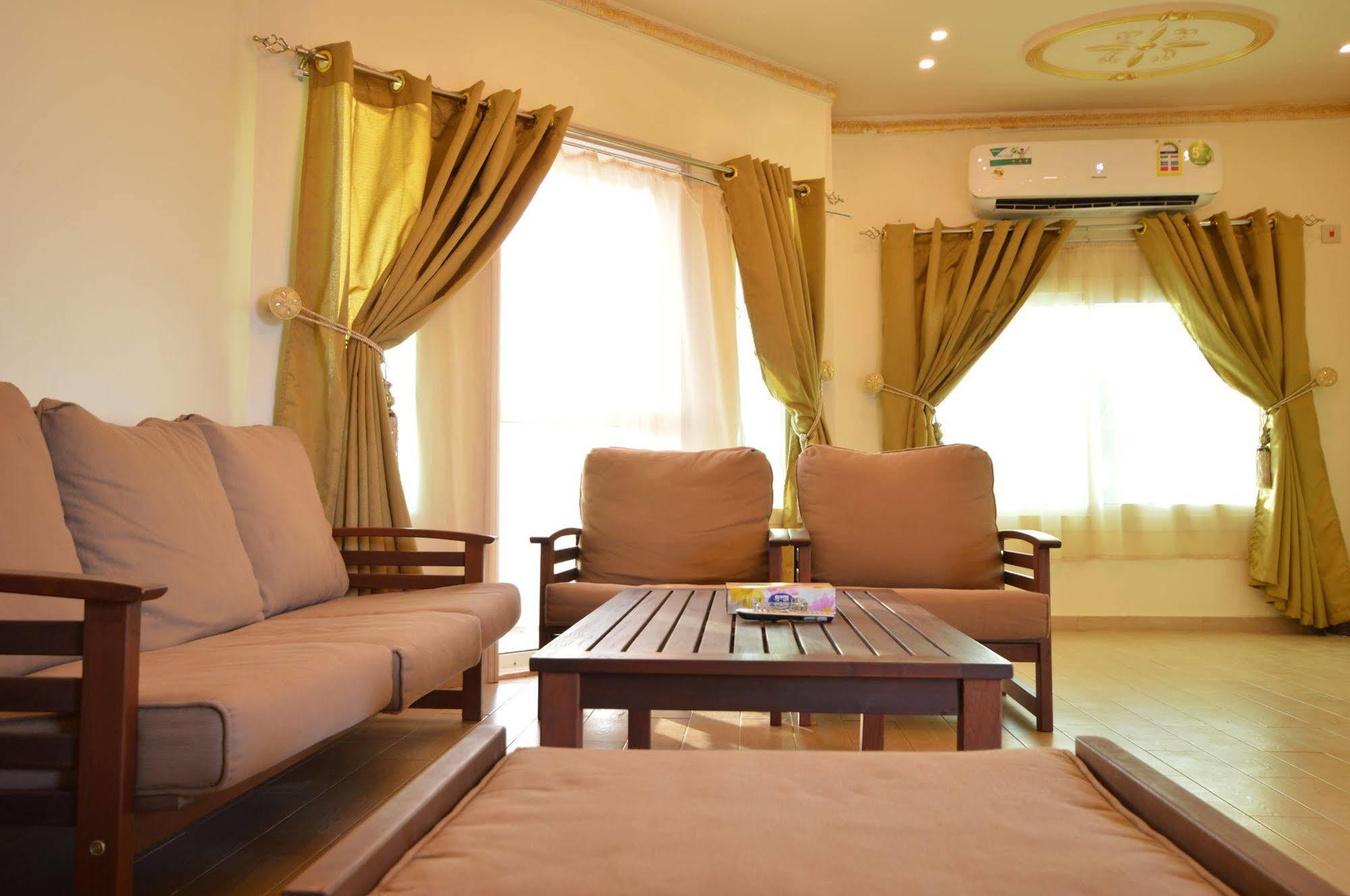 Al Ahmadi Plaza Resort Yanbu Eksteriør billede