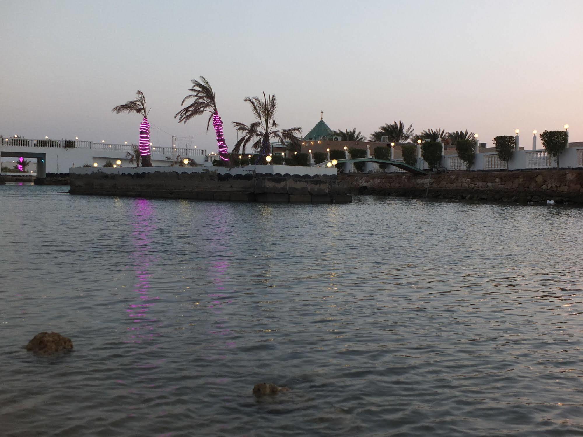 Al Ahmadi Plaza Resort Yanbu Eksteriør billede