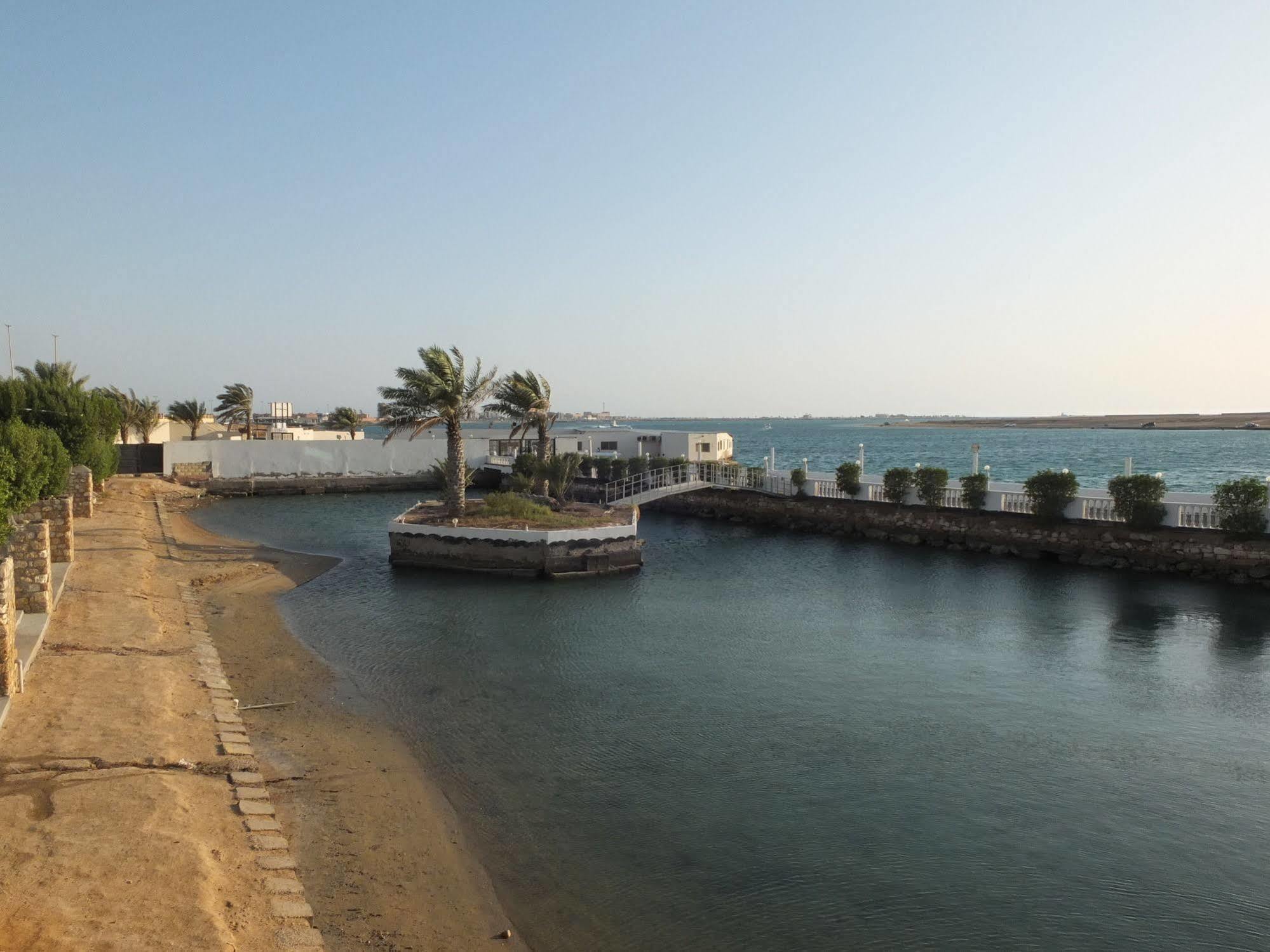 Al Ahmadi Plaza Resort Yanbu Eksteriør billede