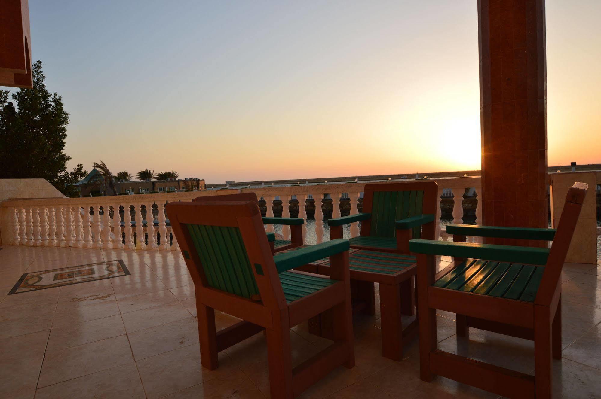 Al Ahmadi Plaza Resort Yanbu Eksteriør billede